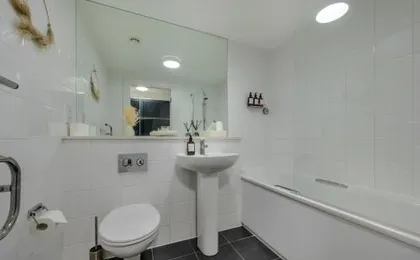 Stylish Apartment by Chelsea-Victoria-Pimlico