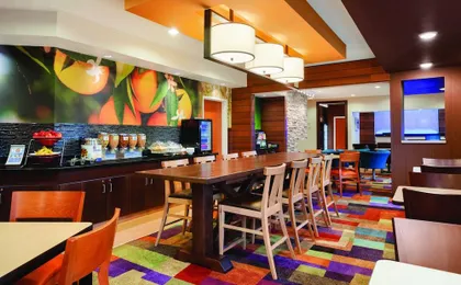 Fairfield Inn Lansing West