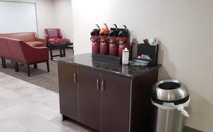 Red Roof Inn & Suites Vicksburg