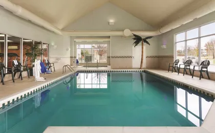 Country Inn & Suites by Radisson, Bentonville Sout