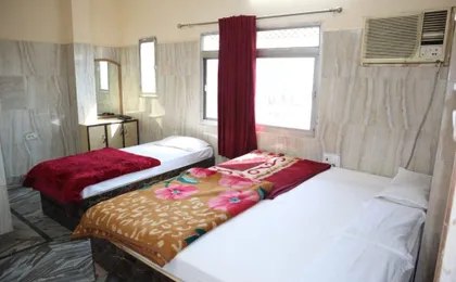 Hotel Vk Grand