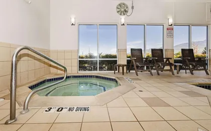 Comfort Inn & Suites Logan Near University