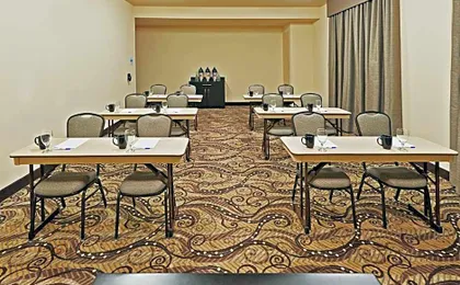 Holiday Inn Express & Suites Oklahoma City NW - Quail Springs By IHG