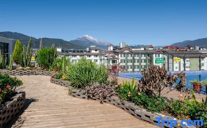 Yinmao Snow Mountain View Boutique Hotel