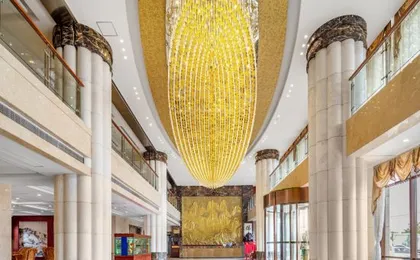 Xinlong Hotel