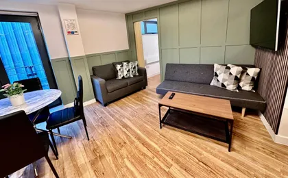 Two Bedrooms Flat - Manchester City Centre