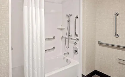 Hampton Inn & Suites Cincinnati West