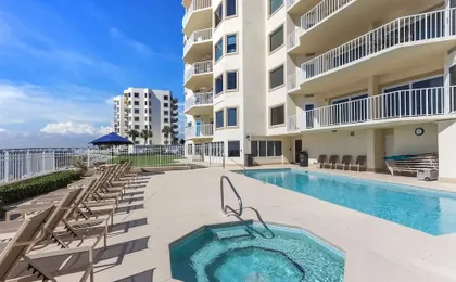 Waterview Yacht Club 532 is a 3 BR with Stunning views of the Pass by RedAwning