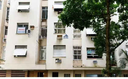 Felipe de Oliveira Apartment