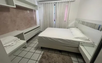 Apê família 3 quartos 200m da feirinha beira mar