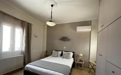 Veldi Art - Kamari Beach Apartment