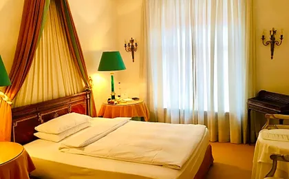 Hotel Opera