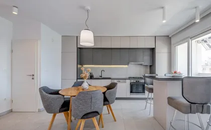 Modern 90 M2 Apt with Balcony W the Sea View