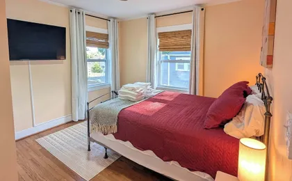Stylish Durham Retreat - Walkable, Sleeps 6