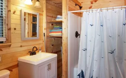 Arbor House of Dripping Springs - Nautical House