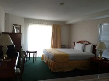 Pacifica Beach Hotel