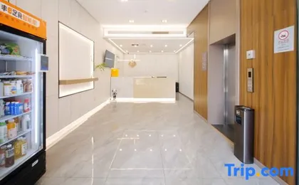 Suixing Hotel · Huipin (Wuhan Yellow Crane Tower Yangtze River Bridge)