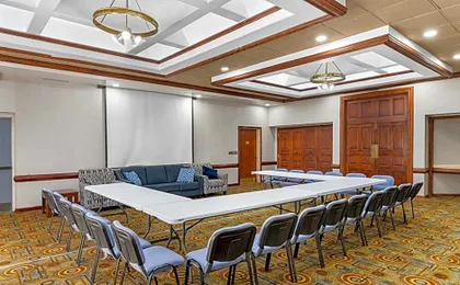 Quality Inn & Suites Kansas City - Independence I-70 East