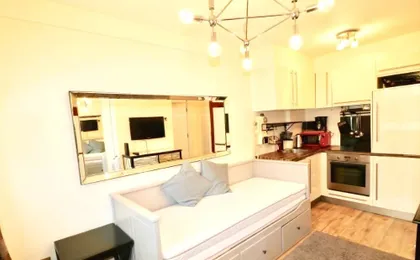 Nell Gwynn House Apartment