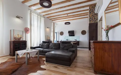 Luxury Beachfront Apartment Banje