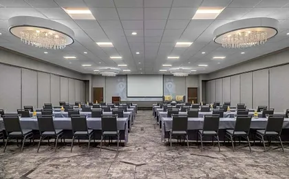 Holiday Inn Coralville - Iowa City by IHG