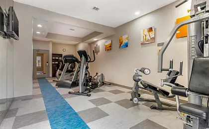 Comfort Inn & Suites
