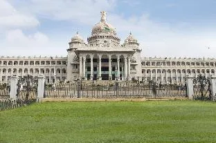 Collection O Hemadri Residency