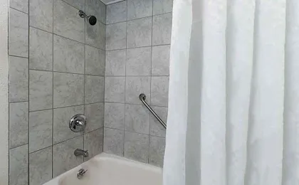 Travelodge by Wyndham Shreveport LA
