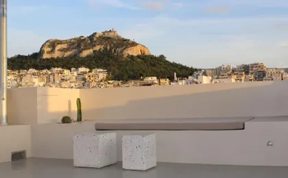 Penthouse with Private Rooftop And Hot Tub