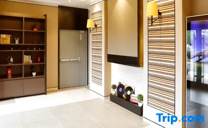 Home Inn Select Hotel (Hangzhou Xixi Tianjie Wenyi West Road)