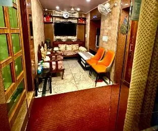 Golden Lodge