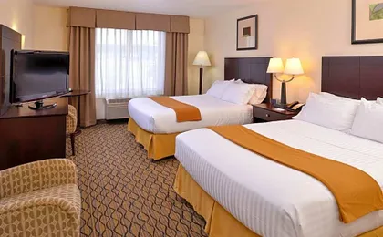 Holiday Inn Express & Suites St. Croix Valley By IHG