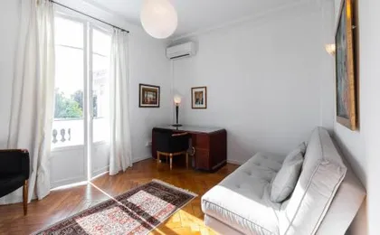 Stylish Art Deco villa near the sea 4 Bdrs Pool and garage