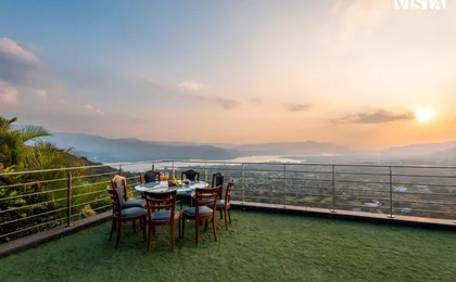 Aarna House by Stayvista - Mountain & Lakeview Villa, Contemporary Modern Interiors & a Charming Terrace Garden