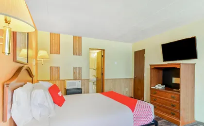 Oyo Hotel Downtown Peoria I-74