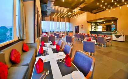 Hotel Yois