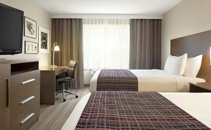 Country Inn & Suites by Radisson, Platteville, WI