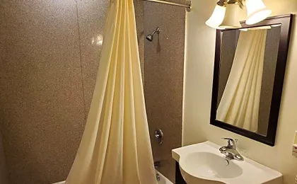 Economy Inn