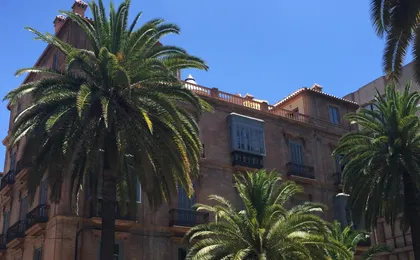 Life Apartments Alameda Colon