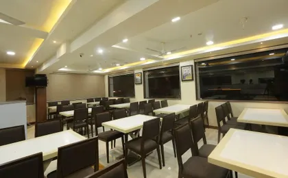Hotel Srr Grand