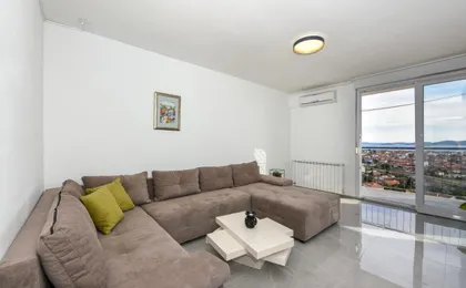 Apartman Loro 1