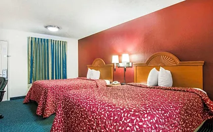 Rodeway Inn La Grange East
