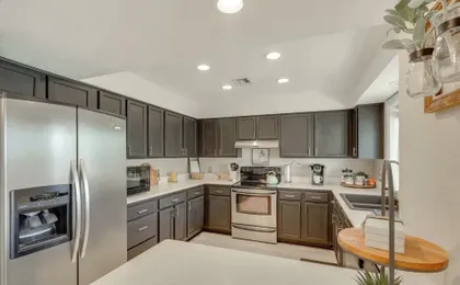 Hot Tub & Lake Views: Lake Havasu City Oasis