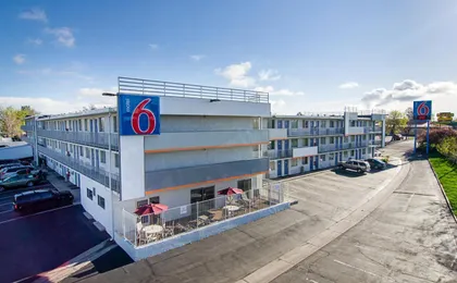 Motel 6 Denver Central - Federal Boulevard
