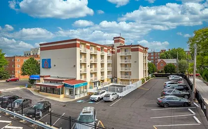 Motel 6-Washington, DC