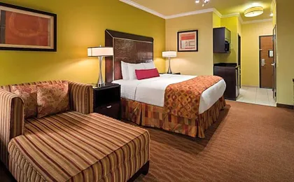 Best Western Plus Christopher Inn & Suites