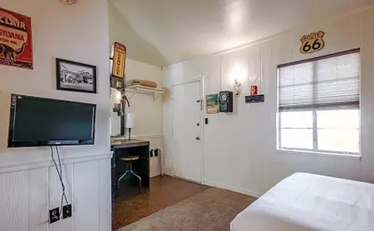 Simmer Motel