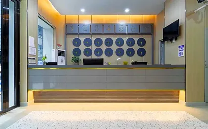 7Days Hotel Wuhan Asia Trade Guangzhou Military Region General Hospital Metro Station