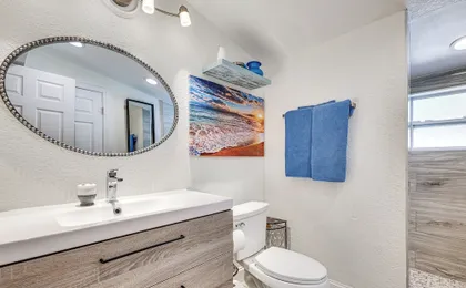 3 Mi to Las Olas Blvd: Tropical Getaway w/ Patio!