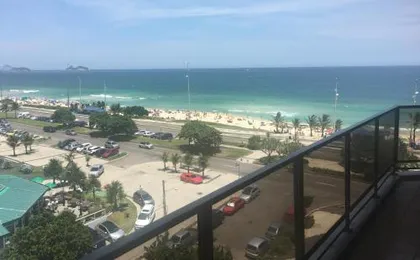 Flat na Barra - Vista para o Mar
